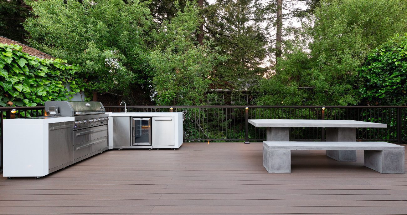 A Deck Built for Hosting 3